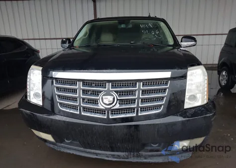 2008 Cadillac Escalade Esv Standard z USA, uszkodzony, nr VIN 1GYFK66898R175451